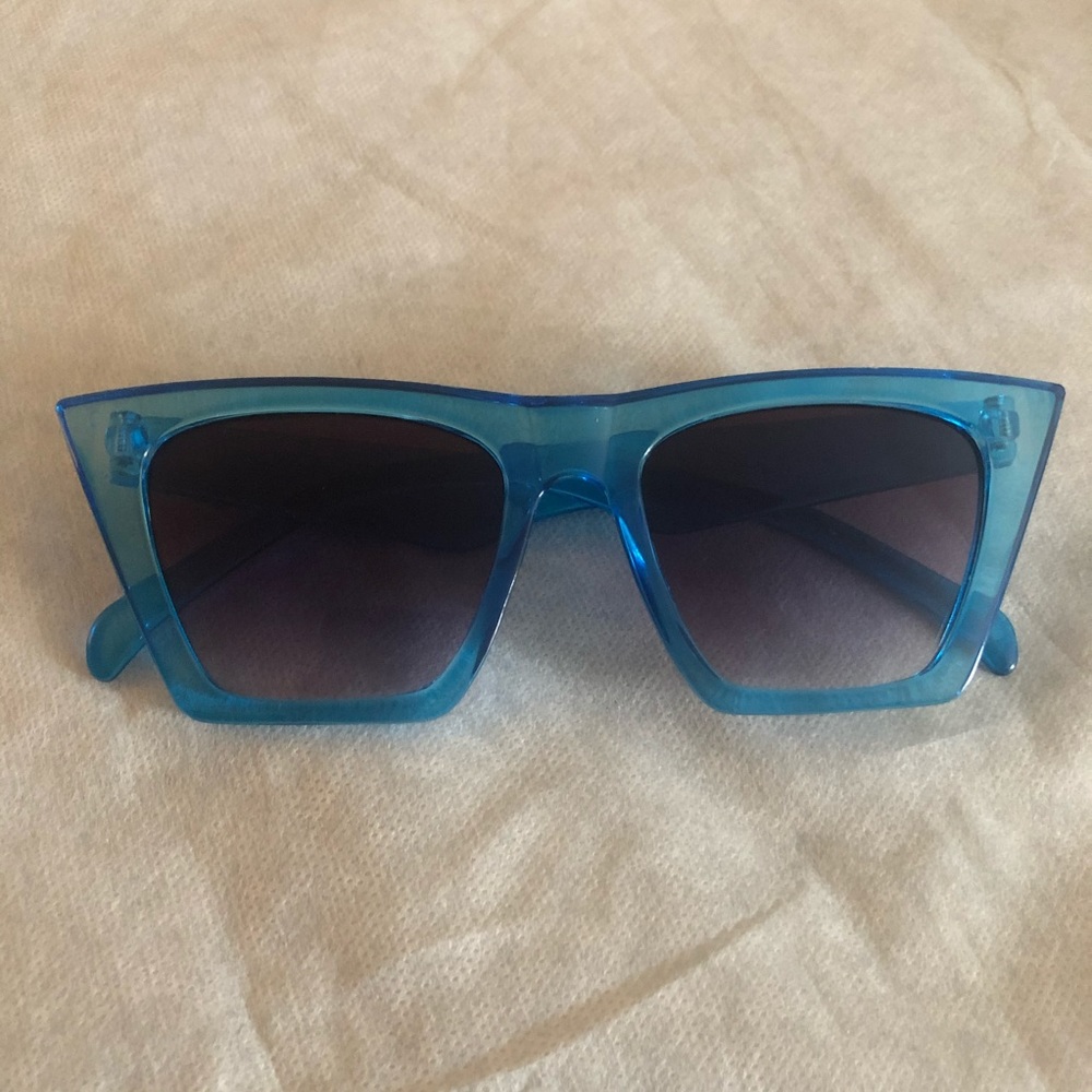 Brand New Retro Sunglasses